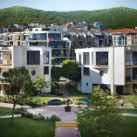 Vega Village Ваканционна къща