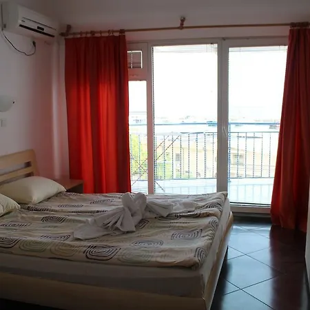 Vega Village Ваканционна къща